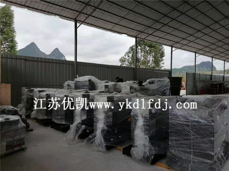 2020年12月3日，12臺上柴發(fā)電機(jī)組一批交付某項(xiàng)目工程使用