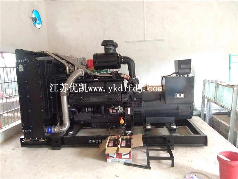 2021年5月17日，600KW上柴發(fā)電機組交付廣西欽州某養(yǎng)豬場使用