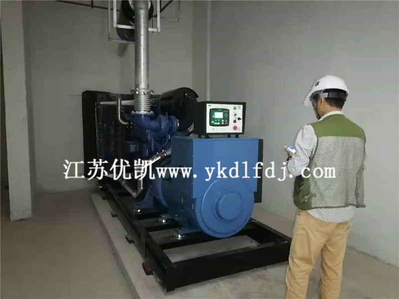 2021年6月30日，玉柴600KW柴油發(fā)電機組交付廣西南寧某中學使用